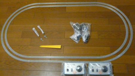 新品トミックスTOMIX複線2台走行，入門用セット(マイプランLTベーシックセットSDの発展)5507パワーユニット2台＋レール24本＋DCフィーダー他