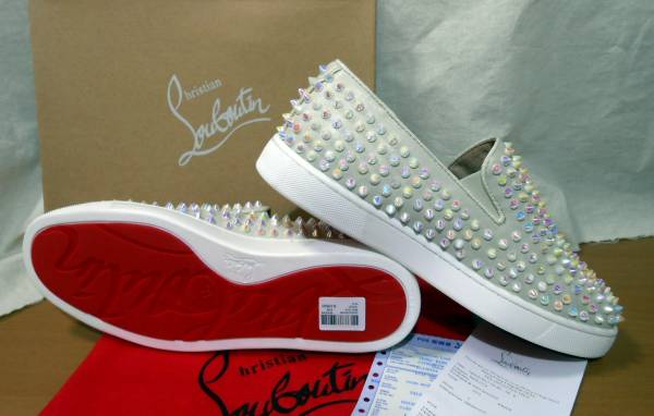 クリスチャン ルブタン スリッポン 白×レインボースタッズ ☆ サイズ ４１ ２６ｃｍ 前後 Christian Louboutin スパイクシューズ