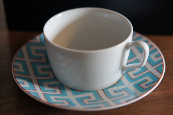 ★マイセン(meissen)★ コスモポリタン　ロイヤルパレス　カップ(白)＆コーヒーソーサー(ターコイズ)　新品・未使用