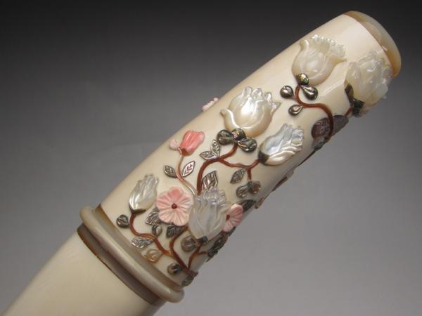 【集】072206超美品 本象牙ナイフ 螺細珊瑚芝山象嵌 花鳥文細工 二重箱_6