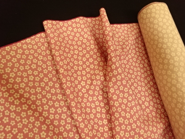 ★伊勢型【ピンク紫系に小花／正絹江戸小紋反物】