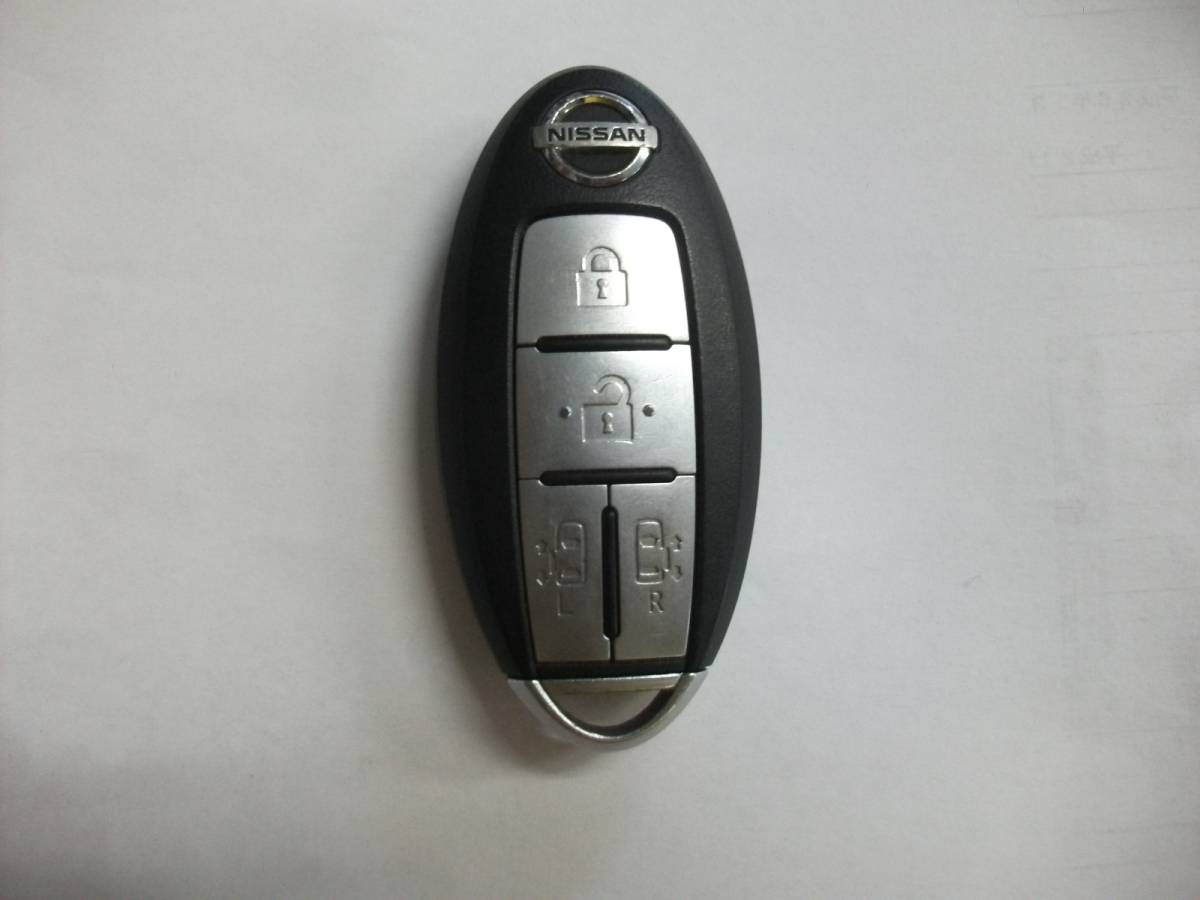 ＣＣ２５　Ｃ２５　NC２５　セレナ　スマートキー　両側オートスライドドア　ハイウェイスター　Vセレクション　送料無料