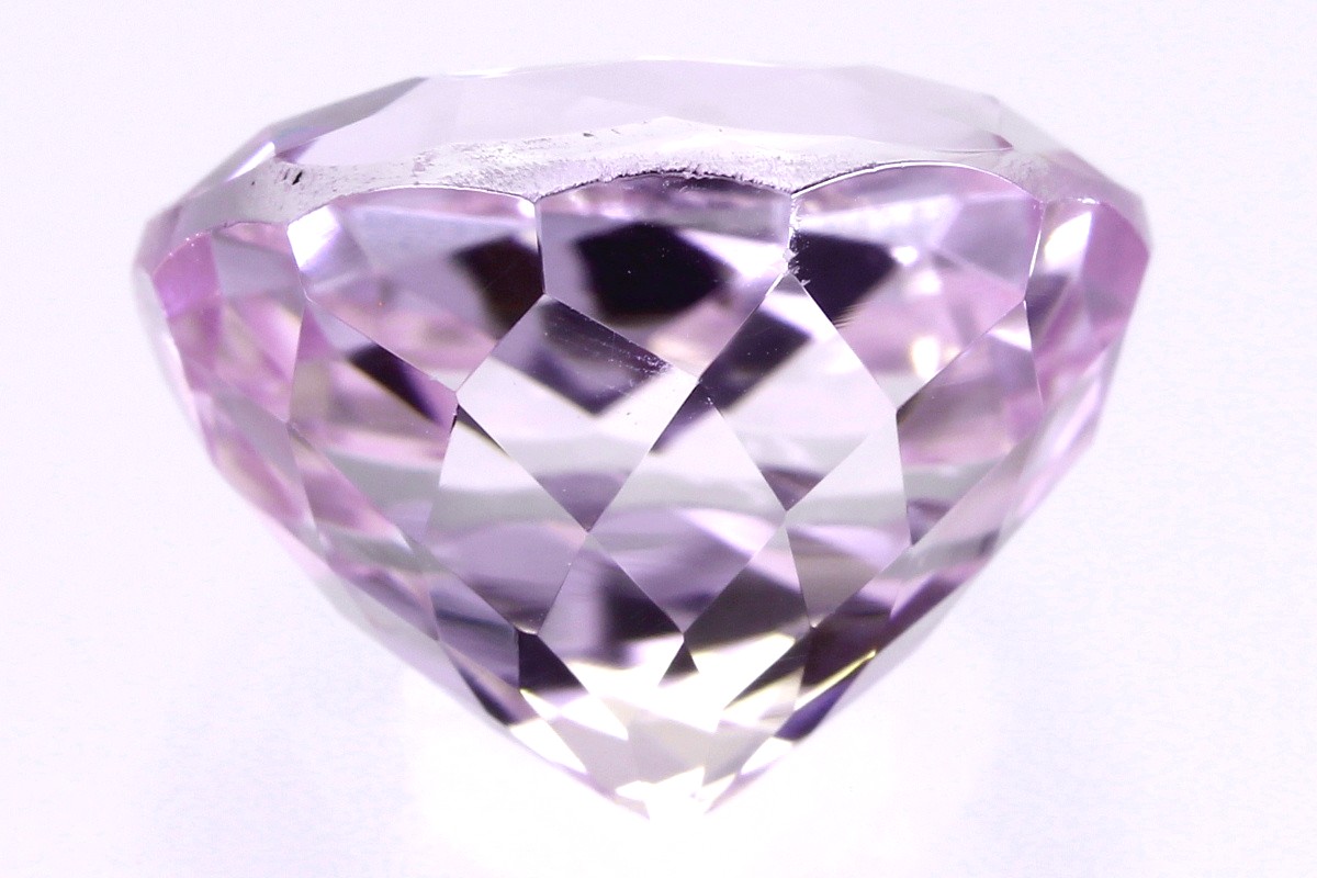 激安正規 優しい色合いが心に染みる 天然クンツァイト ルース 8.78ct スポジュメン☆js822