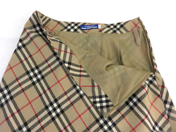 BLUE BURBERRY LABEL LABEL（ミニスカート）のフリマアイテム一覧
