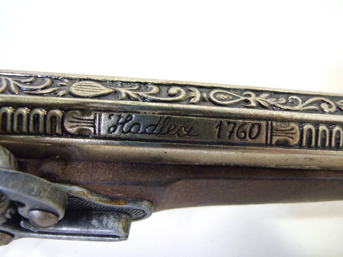 London Hadley 1760 フリントロック式 銃 西洋武具 アンティーク レプリカ ピストル ガン 海賊銃 装飾銃 古式銃 インテリア 置物等 A816 レプリカ 装飾銃 売買されたオークション情報 Yahooの商品情報をアーカイブ公開 オークファン Aucfan Com