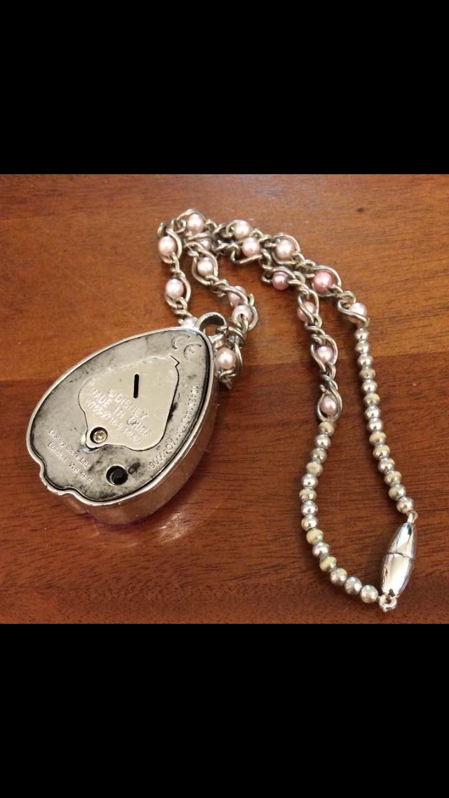 ちいさなプリンセスソフィア 光る ペンダント ディズニー ソフィア アバロー その他 売買されたオークション情報 Yahooの商品情報をアーカイブ公開 オークファン Aucfan Com