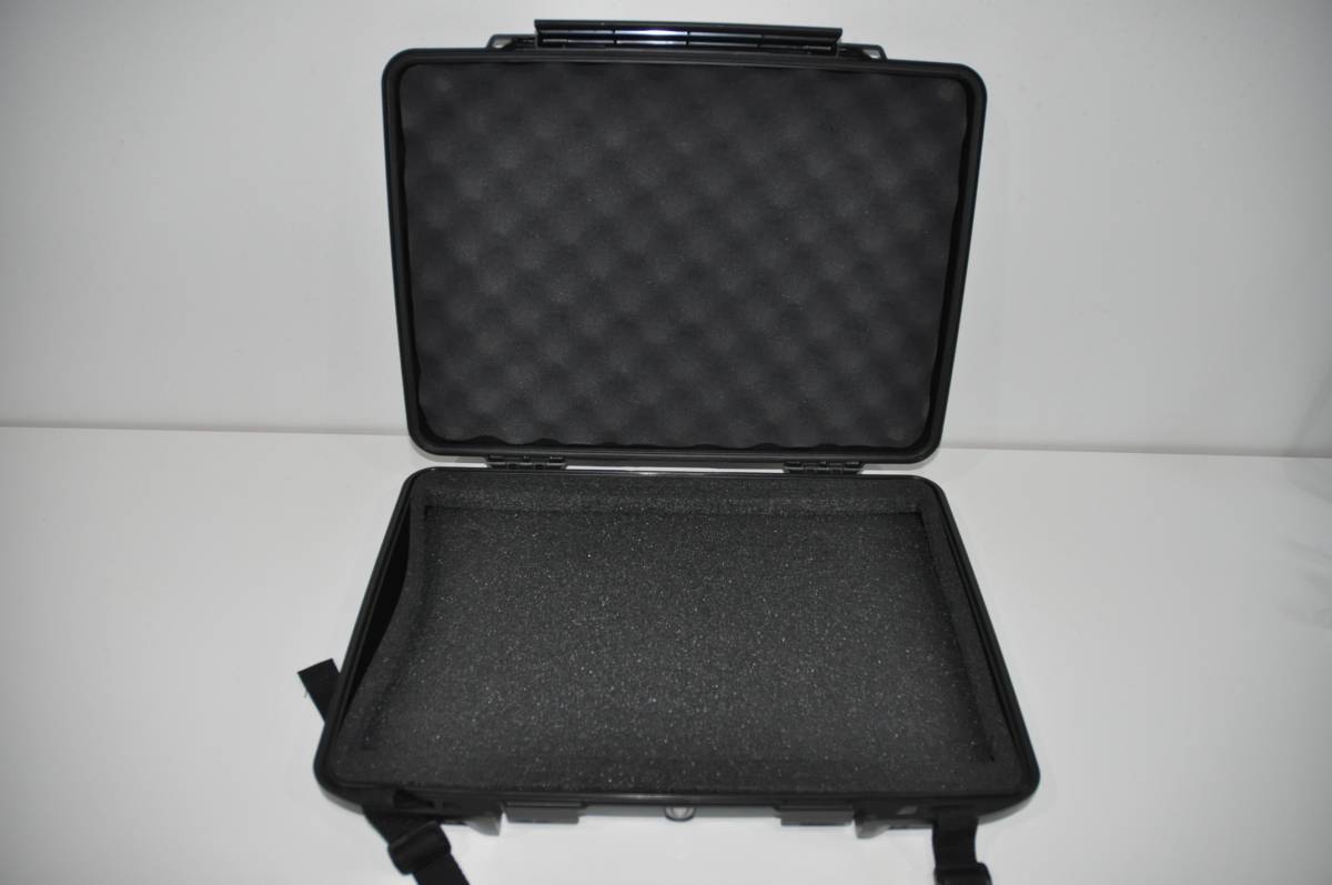 ペリカン PELICAN 1095 ノートパソコン 収納 ハードケース 中古　