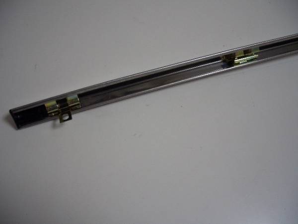 ケンメリ フロントガラス モール 1式 GC110 GC111 日産 スカイライン 4ドア セダン ハコスカ ジャパン ダットサン 旧車 族車 当時物 ケンメリ GC110 KGC110 パーツアシスト製 Fastener-Moulding ＧＣ１１１