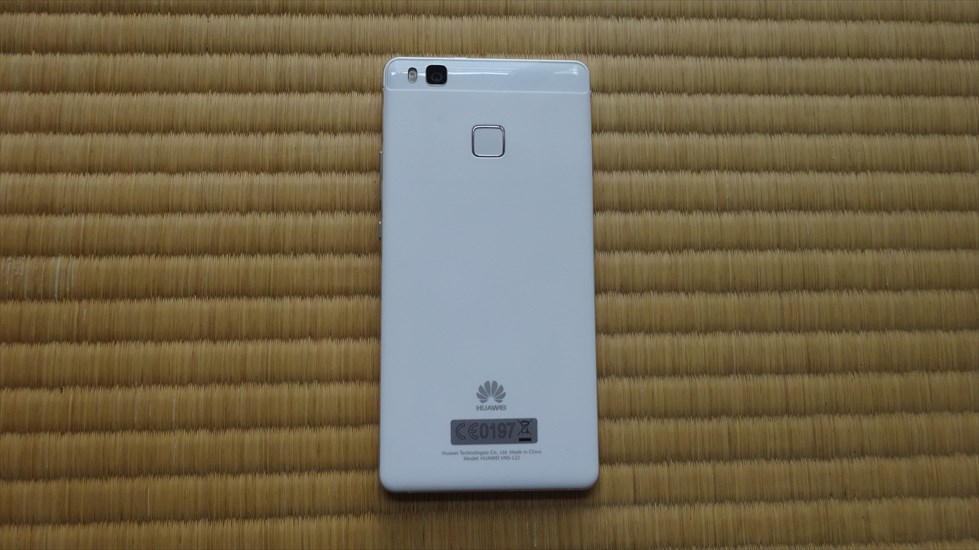 Huawei P9 lite ホワイト SIMフリー【中古美品】_2