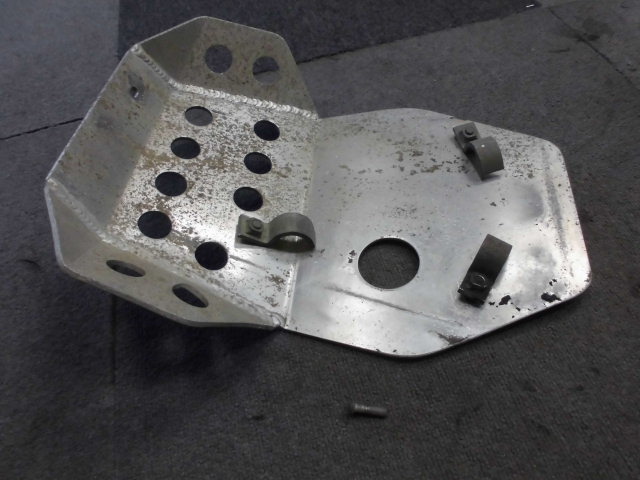 【中古】　HONDA　XR250　MD30　ACTIVE　スキッドプレート　アンダー　M961