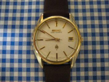 古いキングクォーツ時計の修理を￥９５００でお受けします。Z０２０１
