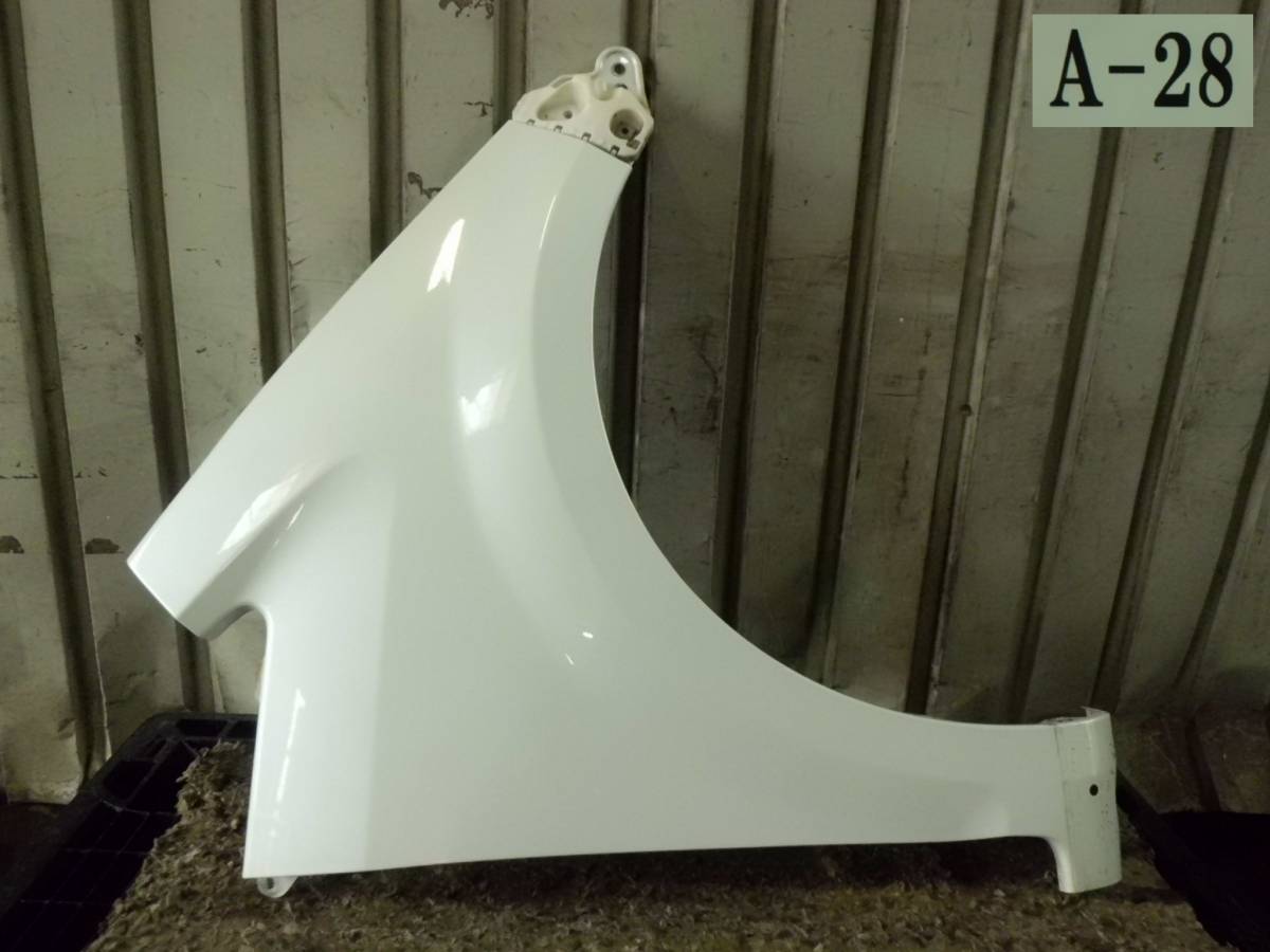 Q9Q9 L175S ムーヴ カスタム RS 純正 右 フロント フェンダー パネル リテーナ付 H19年式 W24 パール