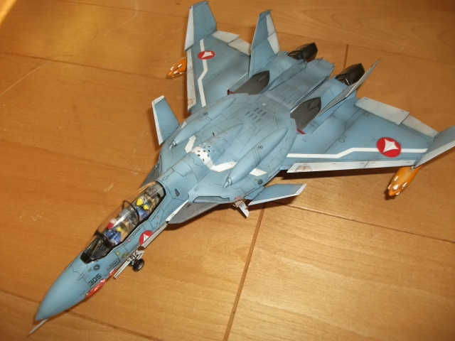 ハセガワ 1/72 VF-0D 空母アスカ搭載機 塗装完成品