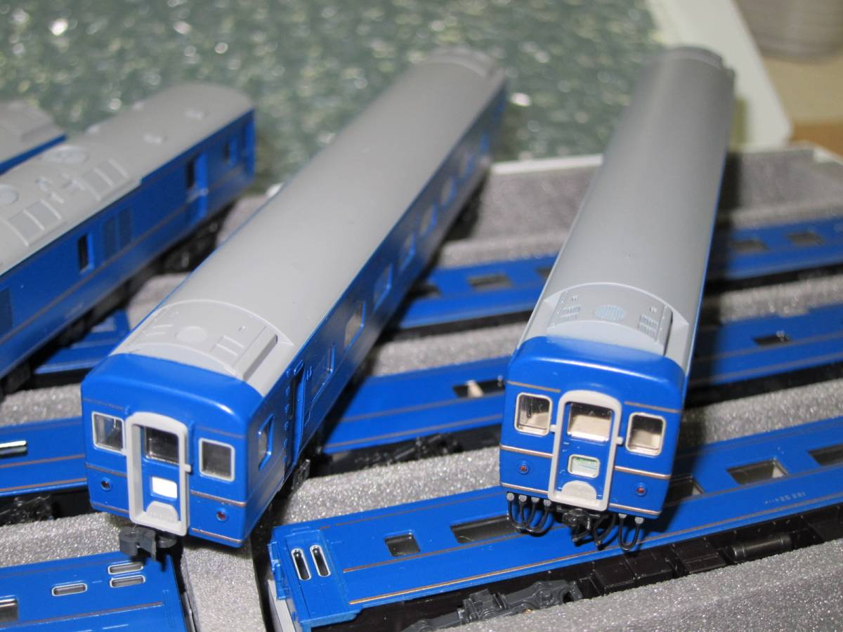 美品KATO 24系寝台特急「あさかぜ」(金帯)15両セット室内灯付 =