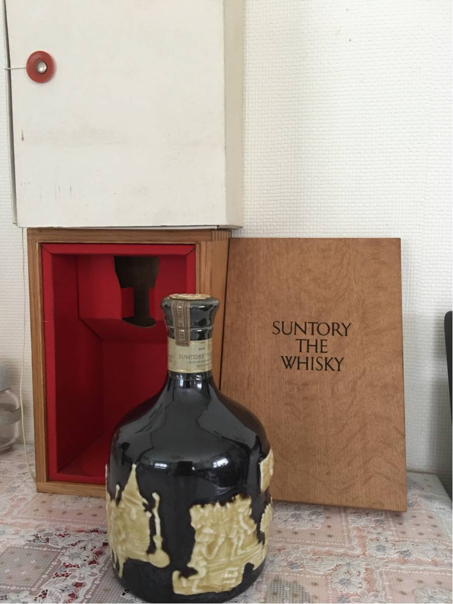 未開封 冷暗所保管 サントリー ザ ウイスキー 750ml 43度 有田焼 陶器