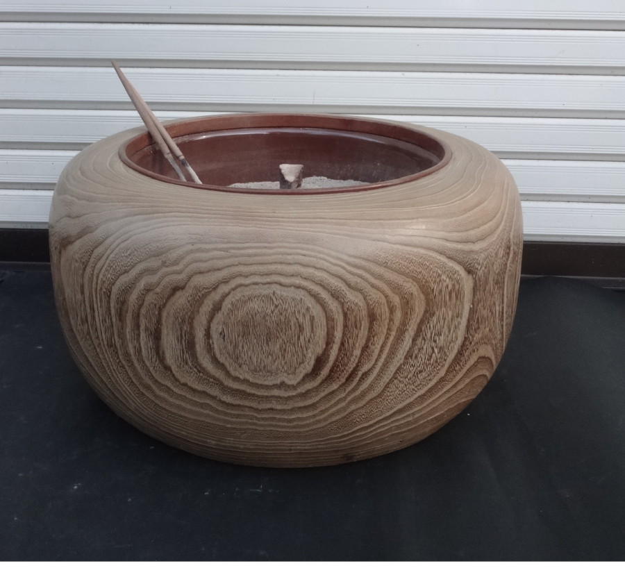 ■ 美品 大型 桐製 刳り貫き 火鉢 五徳 火箸 付属 民藝 和家具 手焙り 茶道具 古民家
