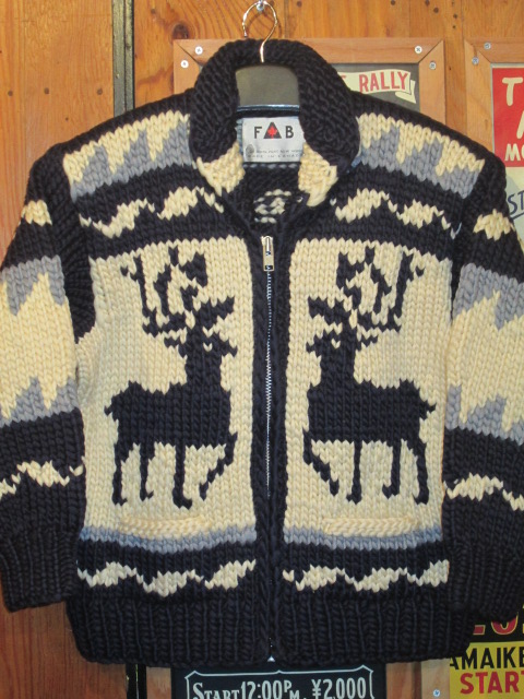 美品、カナダ製！肉厚、 ジップアップ カウチン セーター（ Ｓ－Ｍ）シカ柄、ウール ニット セーター カーディガン、鹿柄