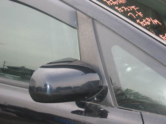 即決27452オデッセイ　ＲＢ１　右サイドドアミラー