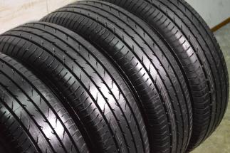【2017年製造新車外し】ヨコハマ ブルーアース E52A 195/65R15 4本セット ノア ヴォクシー エスクァイア プリウス セレナ 納車外し