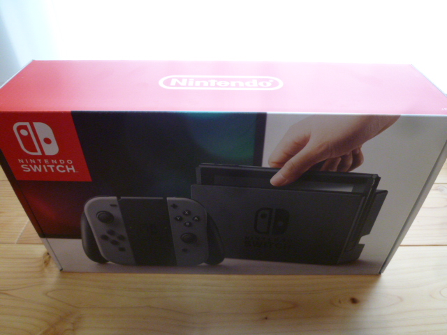 任天堂　ニンテンドー　スイッチ本体　グレー　新品未開封　