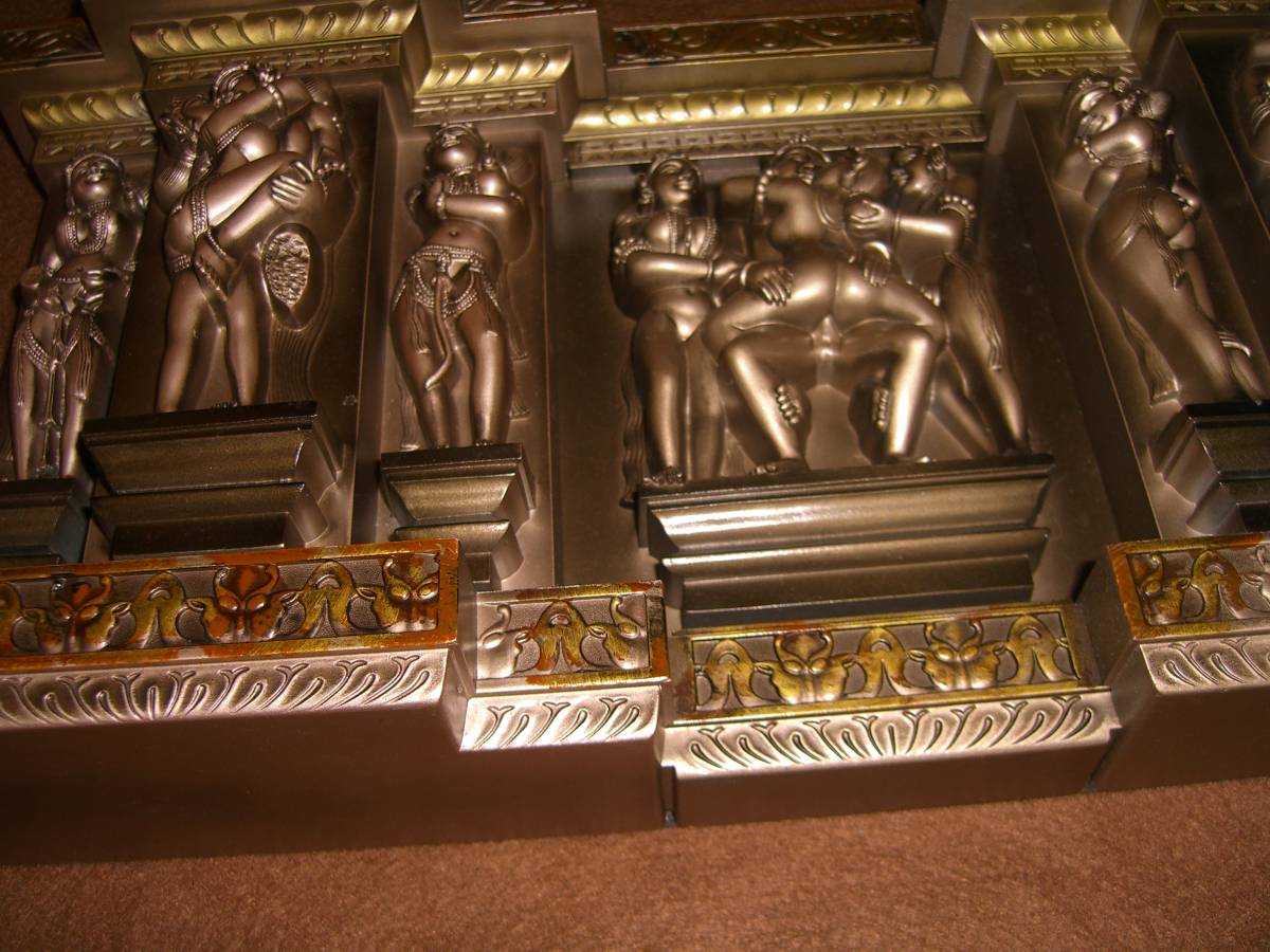 PIXTA 石にはカジュラホインドのヒンズー教の寺院で官能的なレリーフが 