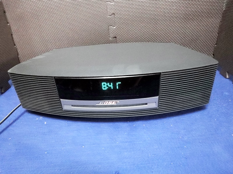 Music System Bose Wave CD Radio IV Silver) Player - AM⁄FM