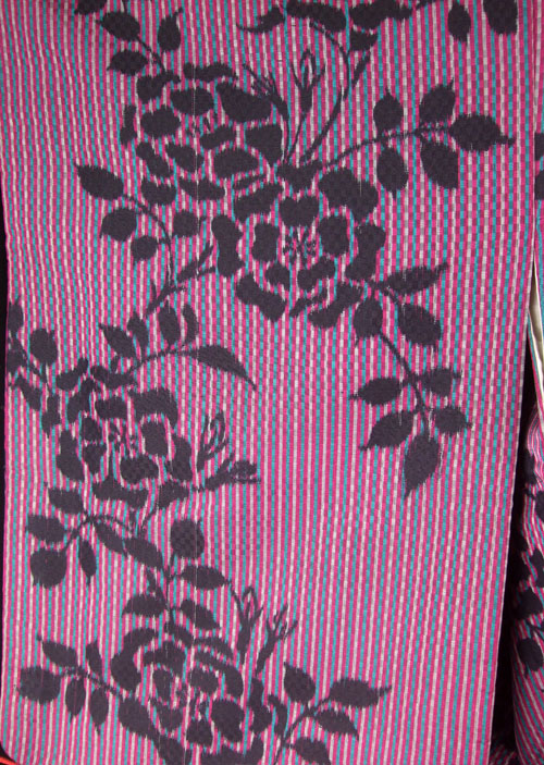 美しすぎた薔薇 年末セール乙女屋＊d190美品！大正浪漫！縞に薔薇の文様 アンティーク銘仙 八王子銘仙 (新潮文庫 く 56-1) : くわがき あゆ: 本