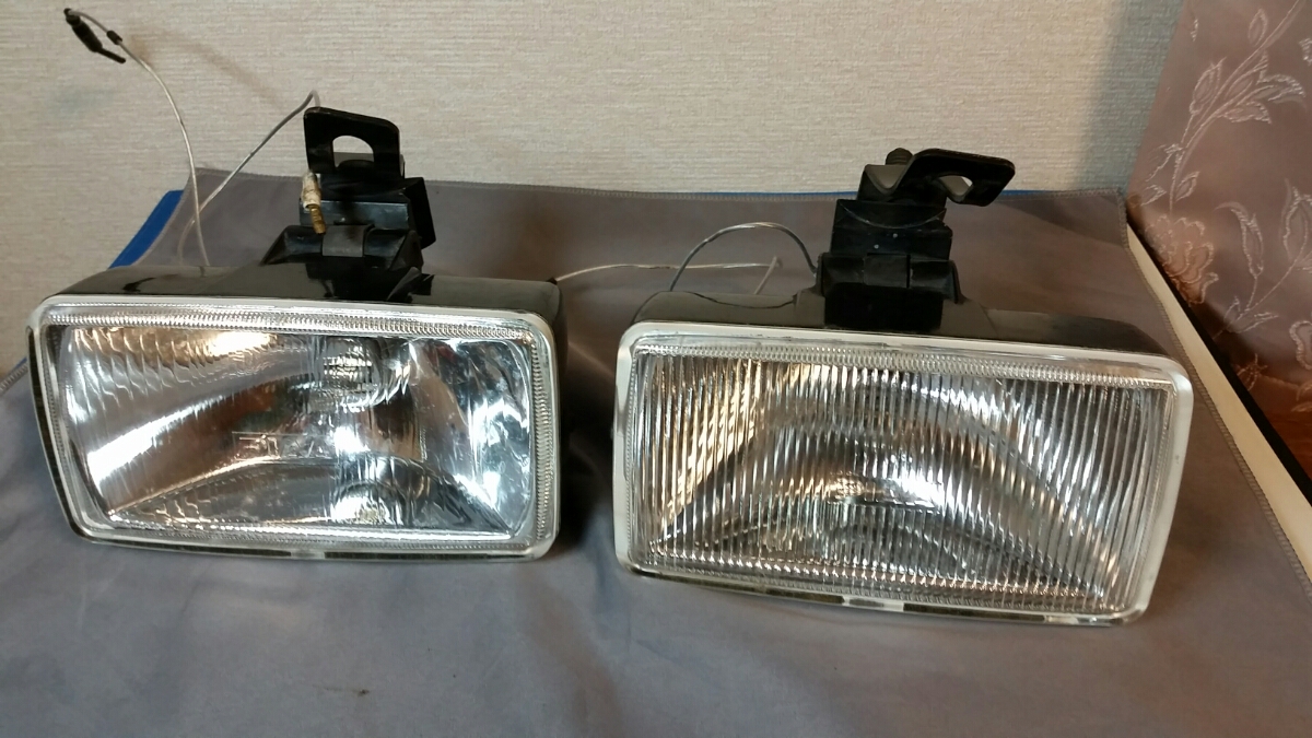 PIAA ジャンク P4000フォグランプ フォグランプ ジャンク品 P4000 