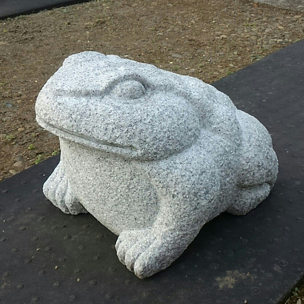 御影石カエル置物 カエル 石像 庭 野外置物 オーナメント カエル 石 の