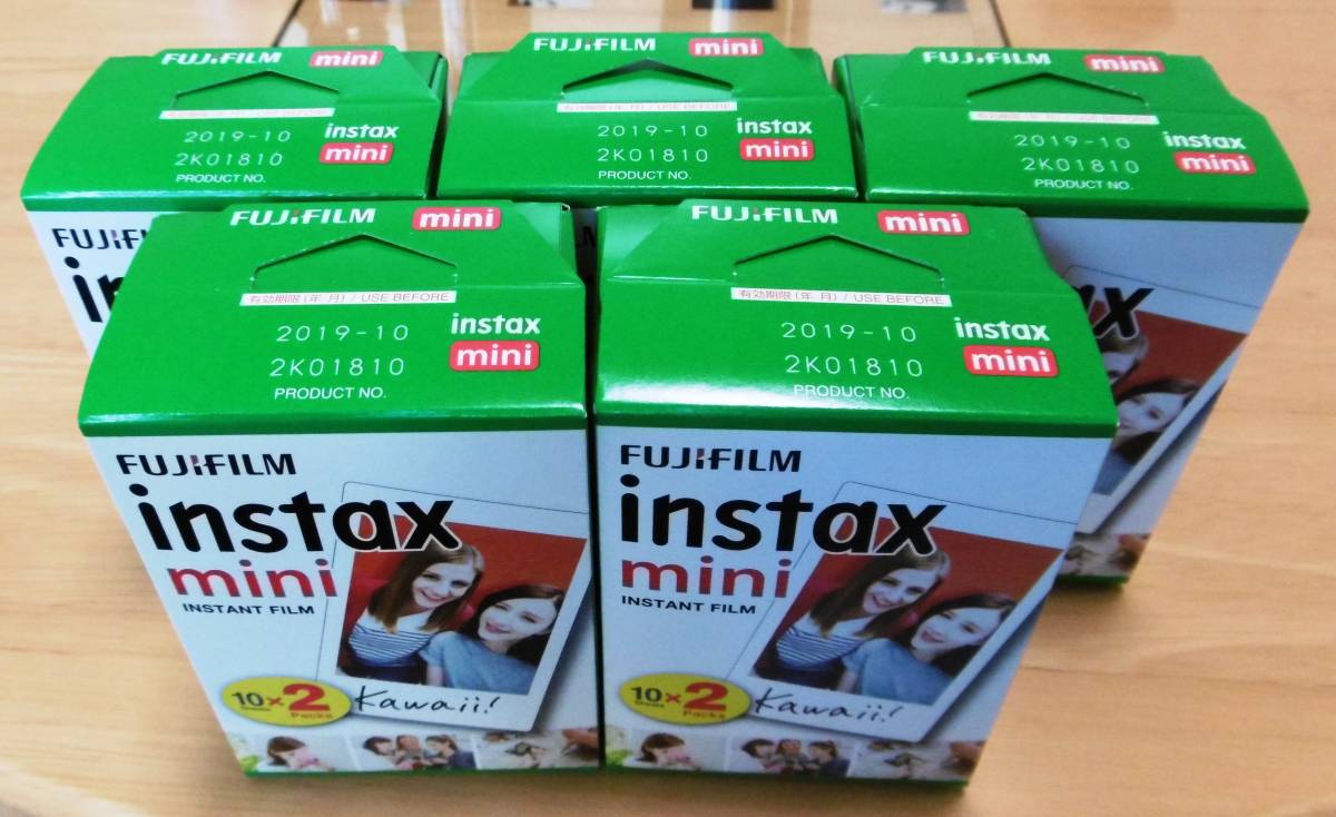 SALE，爆買い 富士フイルム チェキ フィルム INSTAX mini 100枚 有効期限2019年10月④(フィルム)｜売買されたオークション情報、yahooの商品情報をアーカイブ公開 - オークファン フィルム