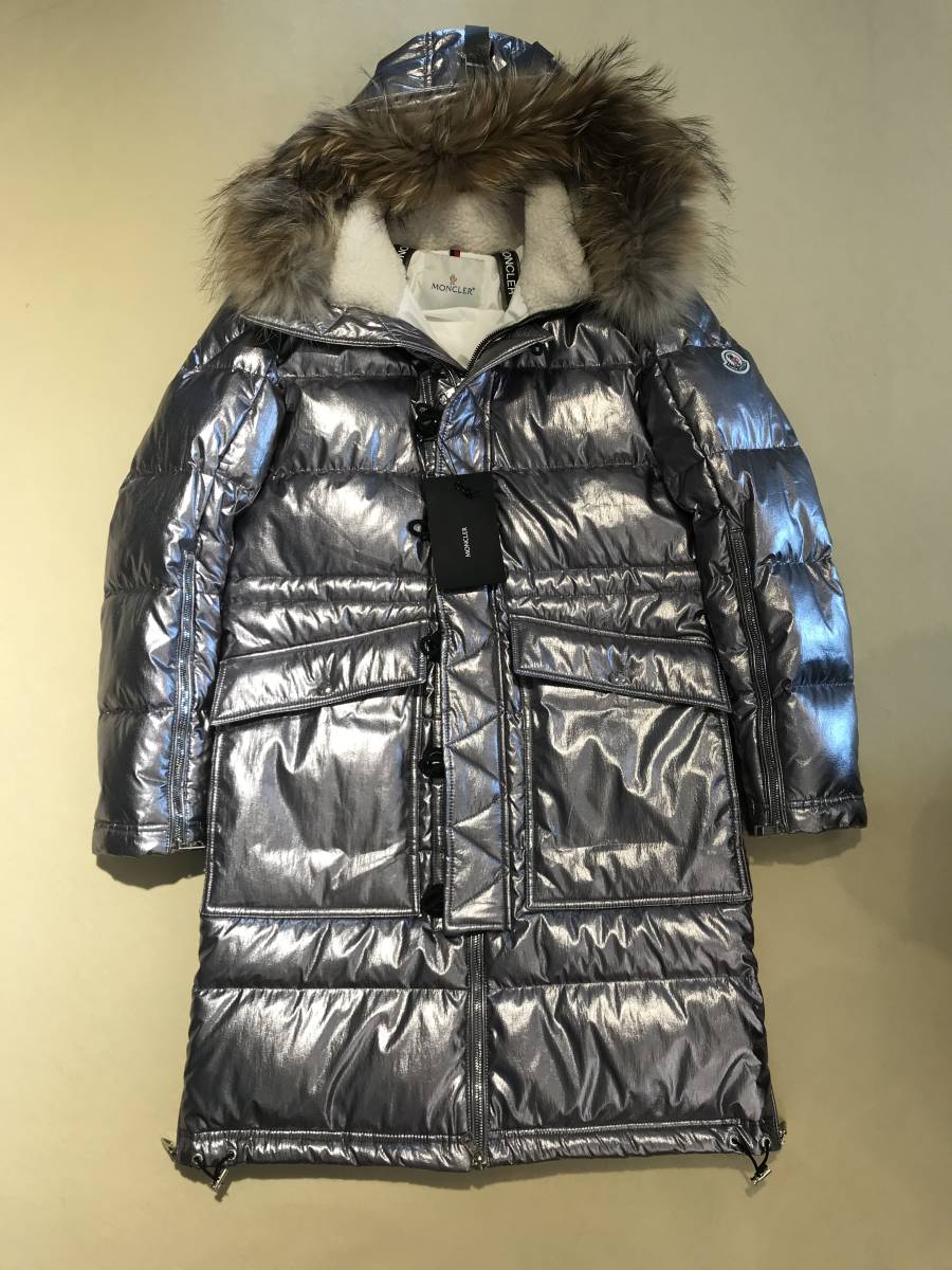 人気セール，新作登場 Moncler モンクレール ダウンコート ダウンジャケット サイズ１ シルバー(1)｜売買されたオークション情報、yahooの商品情報をアーカイブ公開 - オークファン 女性用