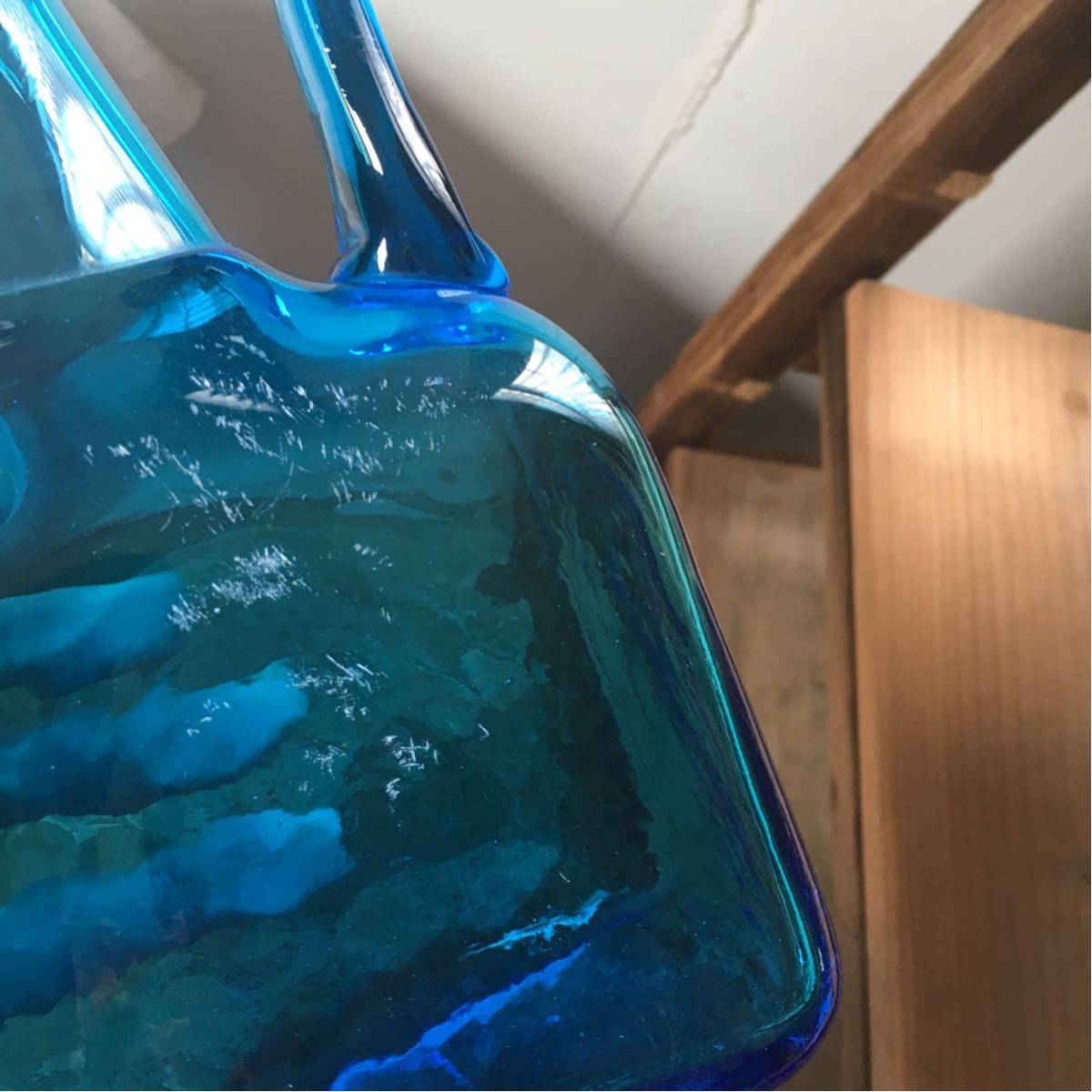 古い倉敷ガラス 硝子 ブルーの持ち手つきピッチャー 小谷真三 コバルト