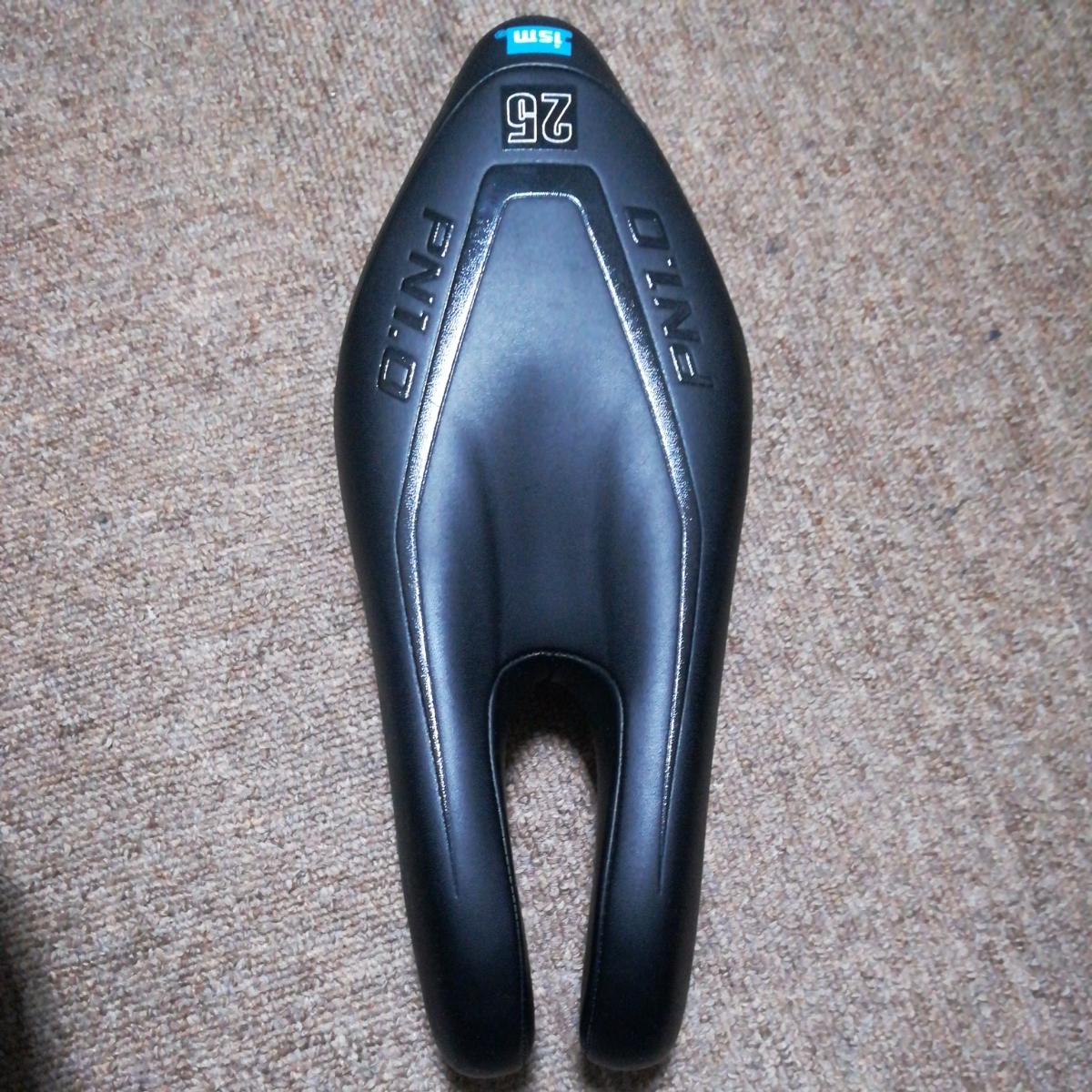 美品 ISM (アイエスエム) PN1.0 サドル ブラック ISM サドル ブラック
