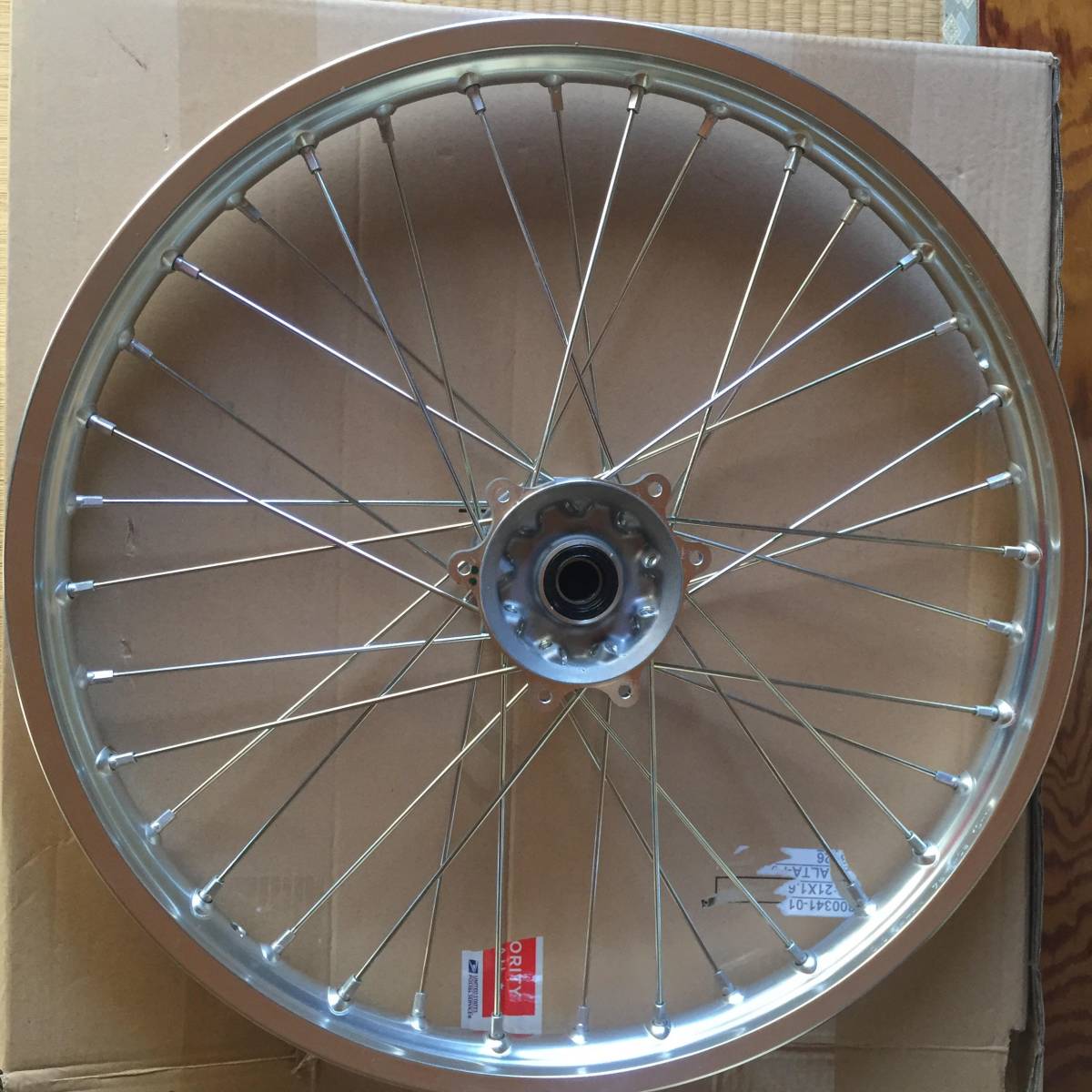 ほぼ新品 2018 CRF250R 前後ホイール F・Rセット 中古 【公式通販】 ほぼ新品 2018 CRF250R 前後ホイール F・Rセット 中古 【公式通販】