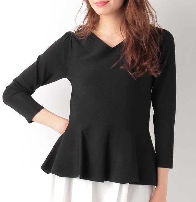 豊富な，定番人気 ストロベリーフィールズのブラックのぺプラム&times;肩シャーリングプルオーバーニットM(ストロベリーフィールズ)｜売買されたオークション情報、yahooの商品情報をアーカイブ公開 - オーク ストロベリーフィールズ