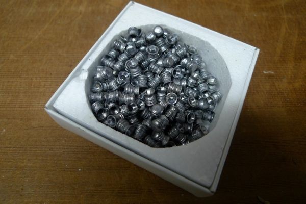 A024 ライオン印空気銃弾 ジェット弾 5 5mm 250pcs 10箱セット 銃用 猟銃 狩猟 銃弾 エアガン エアライフル ミリタリー 80 トイガン 売買されたオークション情報 Yahooの商品情報をアーカイブ公開 オークファン Aucfan Com
