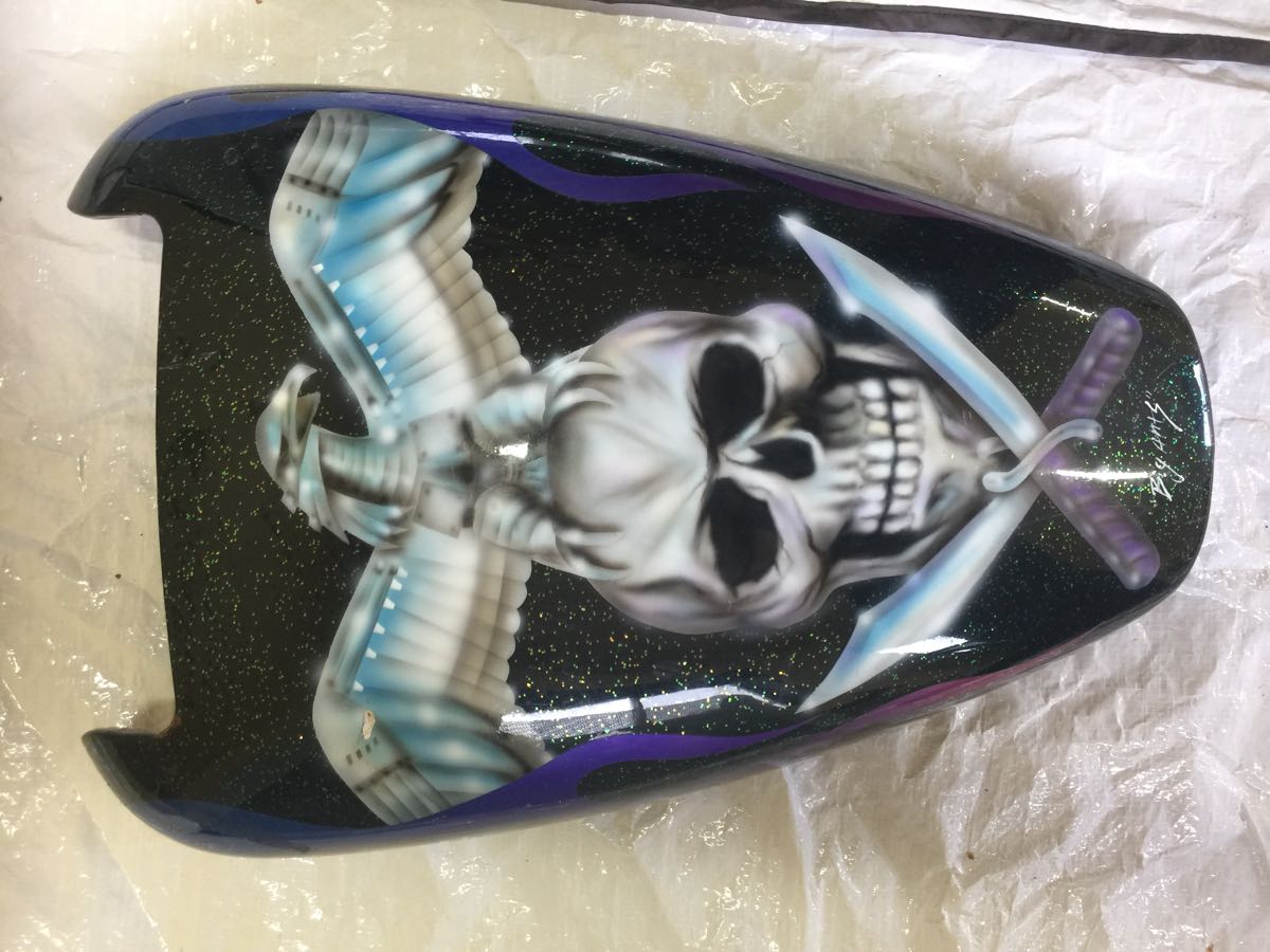 VMAX１２００ スケルトンタンクカバー_2