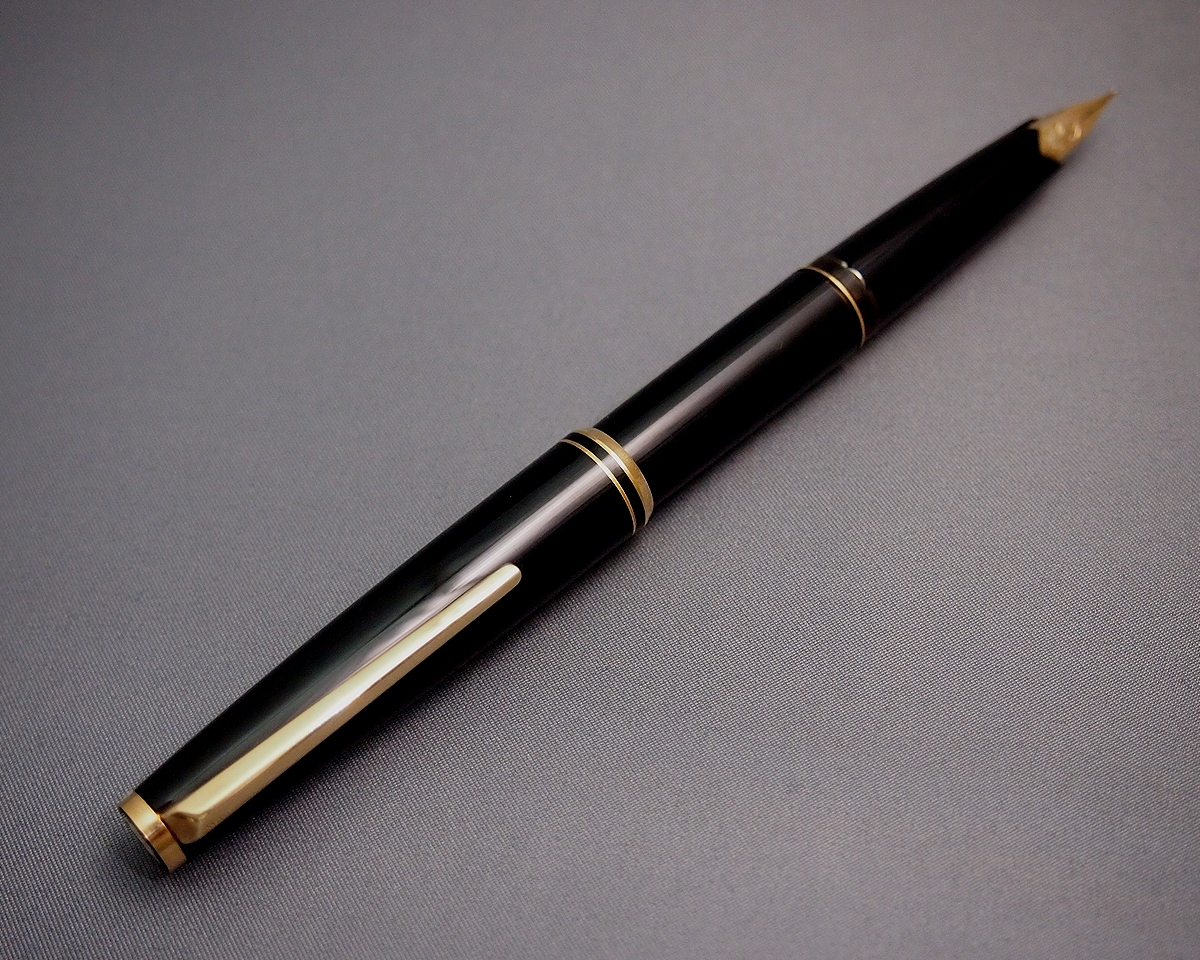 モンブラン 万年筆 14K 14金 Montblanc 程度良いです 未使用かも？