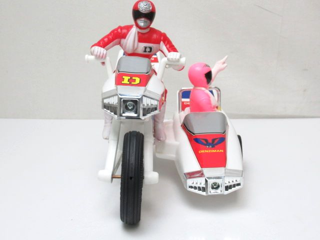 ポピー 電子戦隊デンジマン デンジマシーン レッド ピンクソフビフィギュア付属 スーパー戦隊 当時物 戦隊シリーズ 売買されたオークション情報 Yahooの商品情報をアーカイブ公開 オークファン Aucfan Com