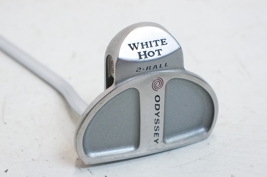 人気セール ODYSSEYオデッセイ WHITE HOT 2 BALL パター 204v16(オデッセイ)｜売買されたオークション情報、yahooの商品情報をアーカイブ公開 - オークファン 男性右きき用