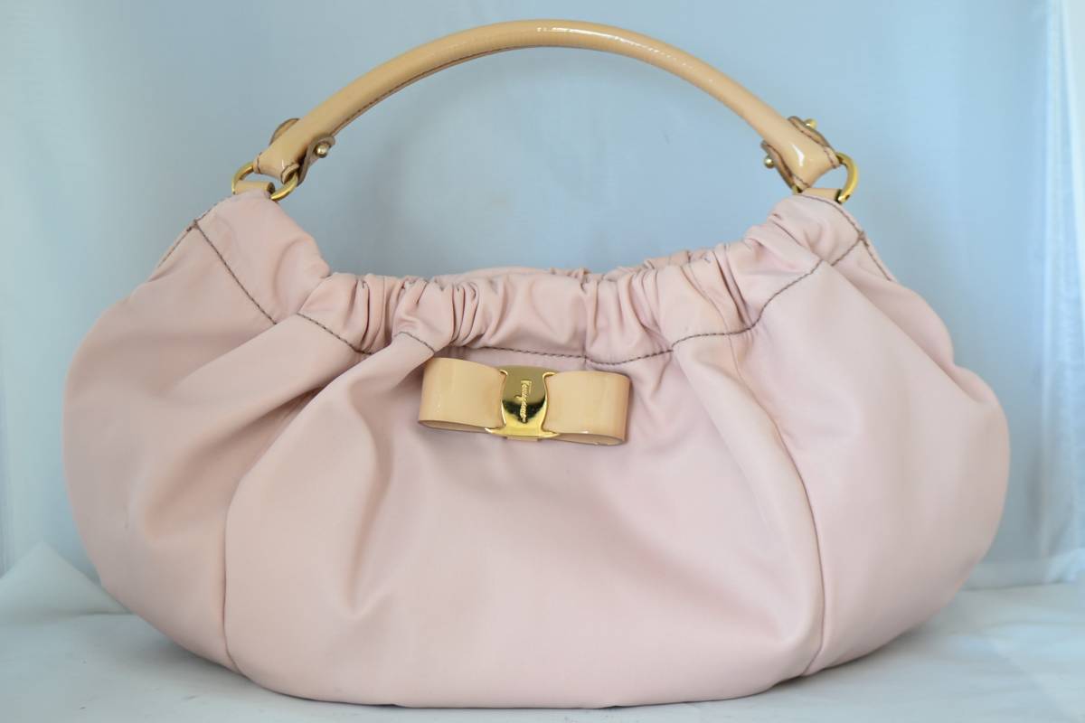 ★極上品☆Salvatore Ferragamo フェラガモ リボン レザー ピンク　レディース ハンドバッグ★