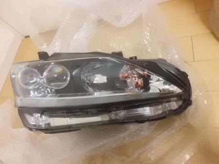 即決　レクサス CT200h ZWA10 前期 純正 LED ヘッドライト右 CPU付　美品　未使用　KOITO 76-10