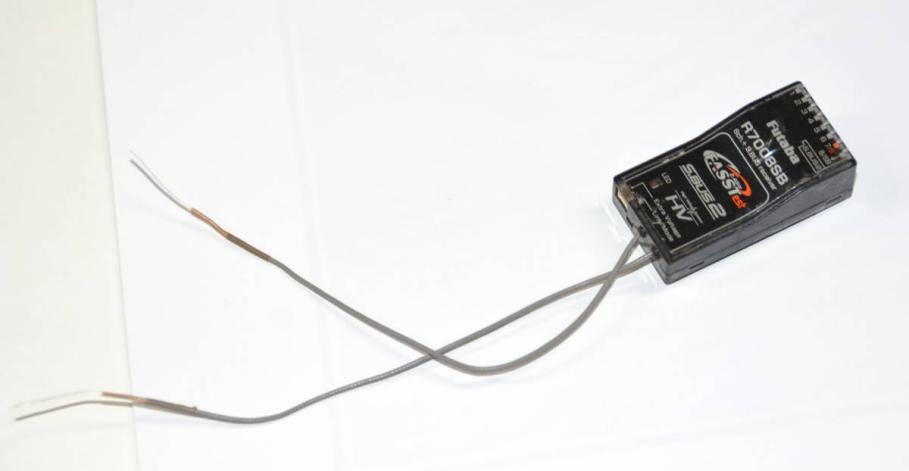 FUTABA FP-R118F 8チャンネル受信機 40MHz FUTABA FP-R118F 8 ラジコン