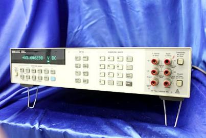 【赤字超特価，大得価】 hp/Agilent 8-1/2桁 デジタルマルチメータ DIGITAL MULTIMETER 3458A/OP.002 18667Y(アマチュア無線)｜売買されたオークション情報、yahooの商品情報をアーカイブ公開 - オークファン その他