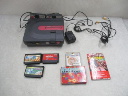 ツインファミコンのYahoo!オークション(旧ヤフオク!)の相場・価格を