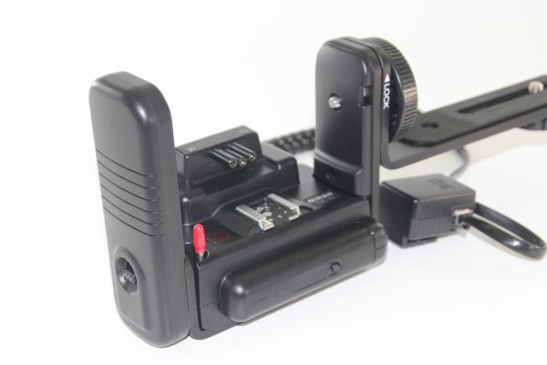 Nikon SPEED LIGHT SB-80DX &SK-6パワーブラケット セールや限定 ☆美品☆ Nikon ニコン パワーブラケット SK-6 SB-900/SB