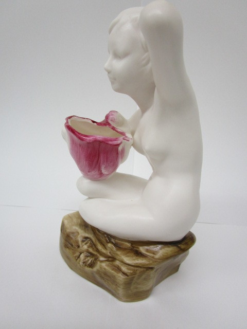 大幅値下げ！！珍品　瀬戸ノベルティ　裸婦　洗髪_2