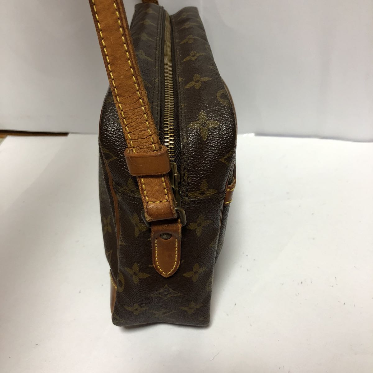 LOUIS VUITTON ルイ ヴィトン バッグ トロカデロ27 ショルダーバッグ