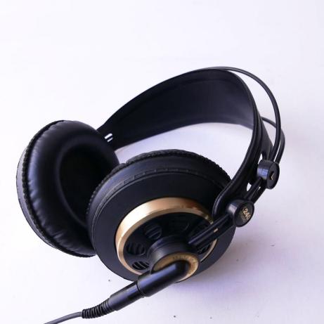 AKG オープンバックヘッドフォン 中古 AKG K240 Studio ヘッドフォン ヘッドホン 中古 アーカーゲー