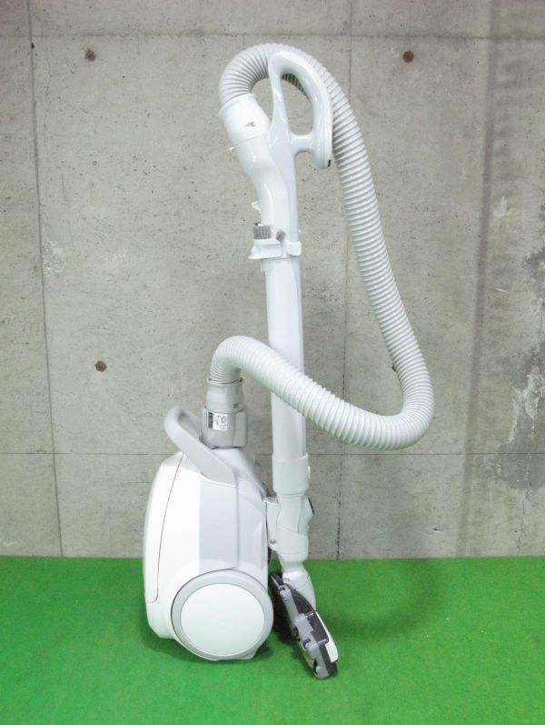 高機能サイクロン掃除機サンヨー⁄パナソニックエアシスairsis SC-XD1